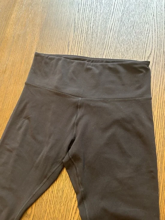 Women’s Lorna Jane Black Active Leggings Ankle Biter 25” - Picture 3 of 5